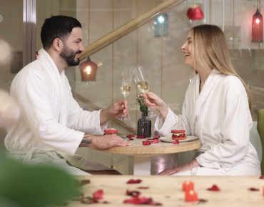 Spa candles, stones and oils